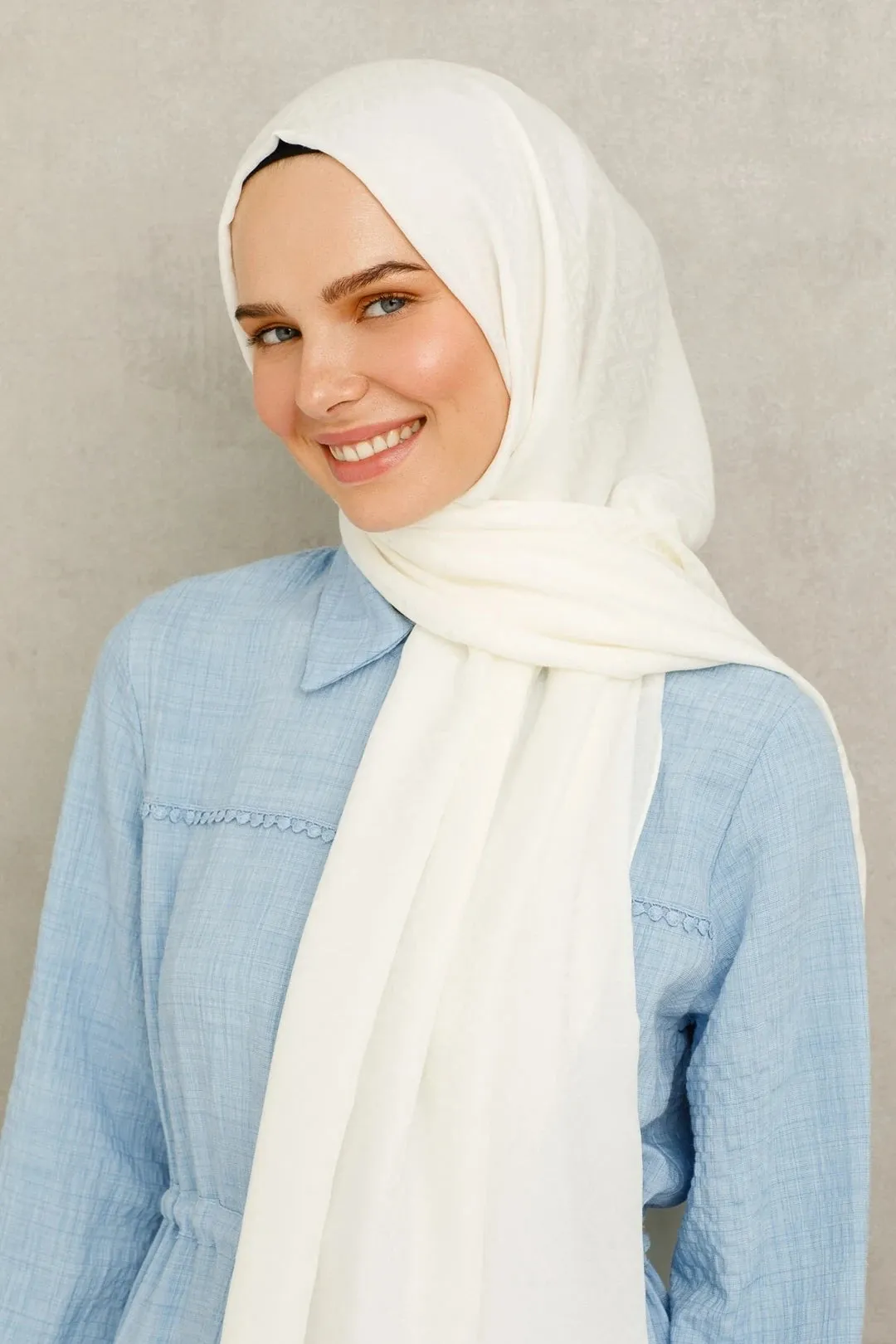 Ecru Triangle Pattern Cotton Jacquard Hijab