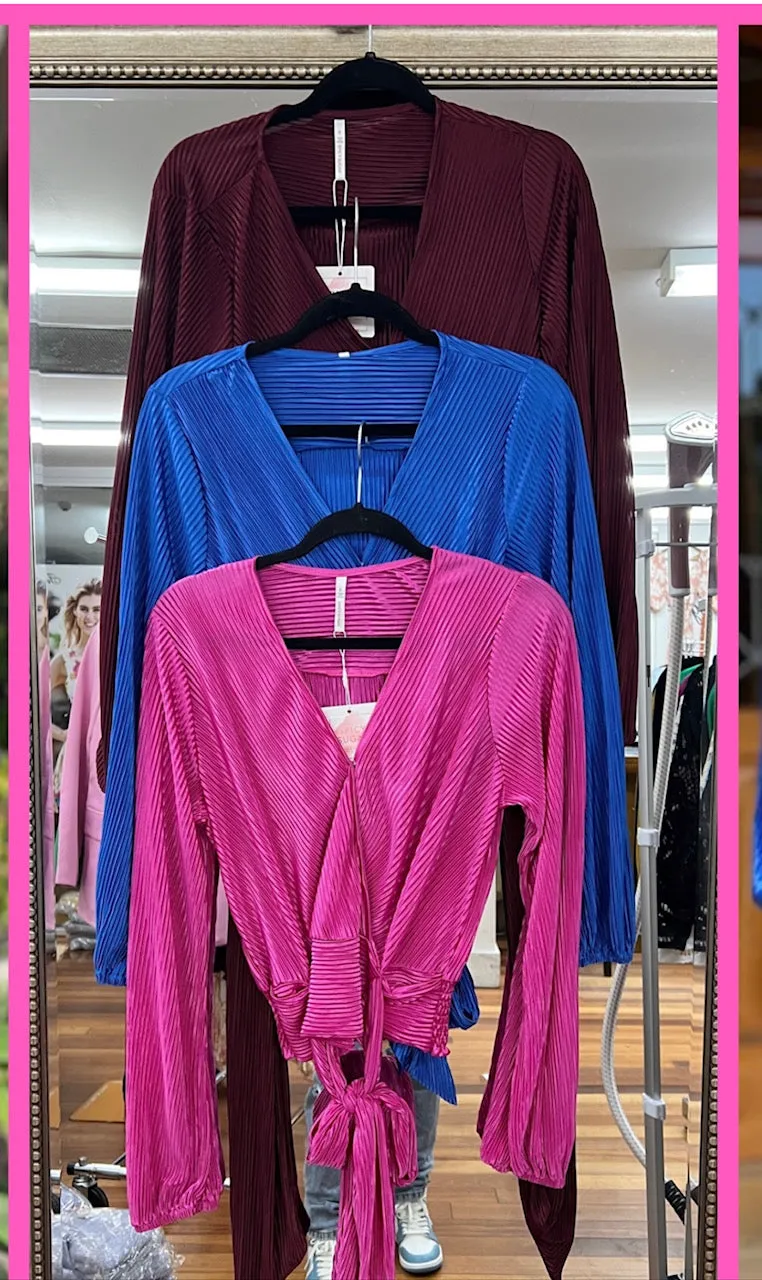 LA1125-2SS wrap blouse