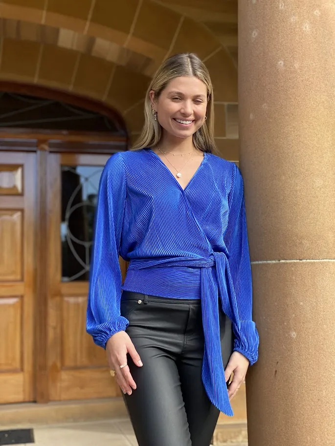 LA1125-2SS wrap blouse